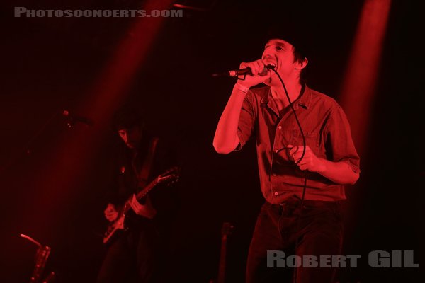 THE FAT WHITE FAMILY - 2025-03-06 - PARIS - CentQuatre - Nef Curial - 